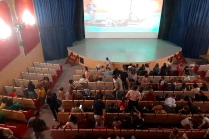 Interior del cinema auditori Victòria del Perelló.