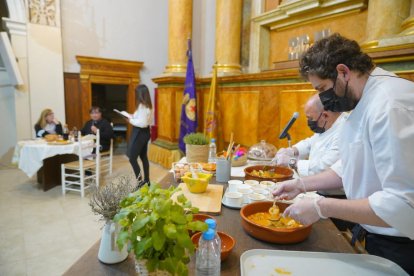 Un moment de la presentació de l'opuscle dels natzarens.