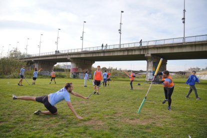 L'equip Tarrako Jugger entrenant aquest dimarts a Tarragona.