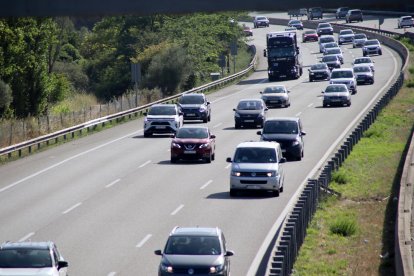 Vehicles circulen amb fluïdesa a l'AP7 a l'alçada de Martorell.