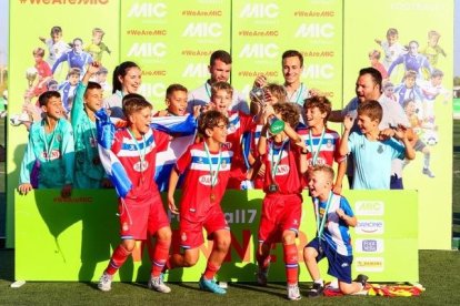 El RCD Espanyol va guanyar tres dels cinc títols del MICFootball7 a Futbol Salou -a la foto, l'aleví de 1r any