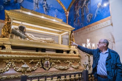 La imatge del Sant Crist de la Sang està ubicada a l'Església de la Sang.