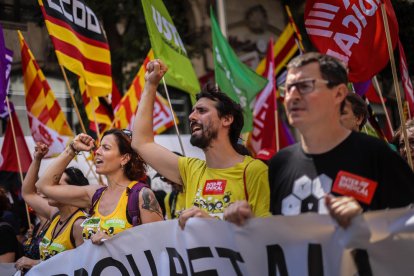 Imatge d'arxiu de docents manifestant-se en una jornada de vaga.