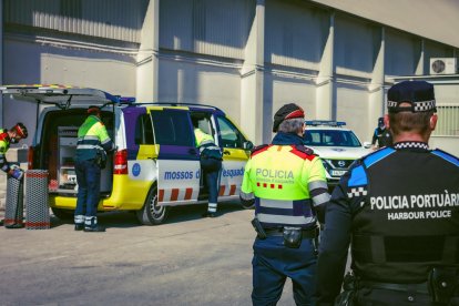 L'agost de 2019 es va signar un conveni per a la prestació dels serveis comuns de prevenció i control d'emergències al Port.