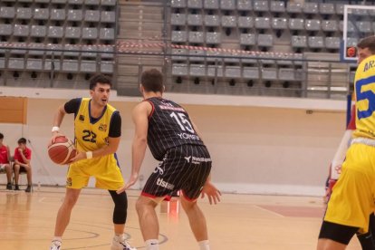 Xavi Hernández, una de las nuevas incorporaciones del CB Salou este verano, durante el último partido.