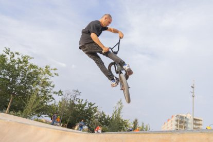 Els aficionats al món de les rodes ja tenen un espai on pràcticar moviments espectaculars.