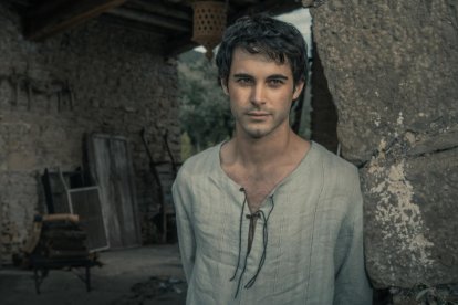 El actor David Solans en una imagen de la serie 'Los herederos de la tierra'.