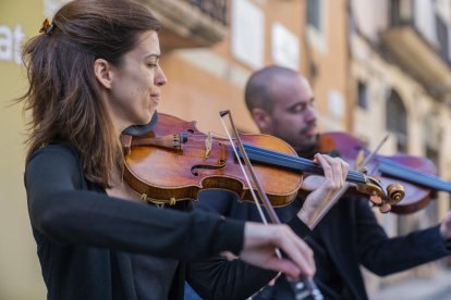 Imagen del concierto de homenaje a los difuntos del 2021, año de su primera edición, en la plaza de las Cols de Tarragona.