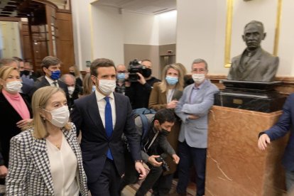 El todavía líder del PP, Pablo Casado, a la llegada al hemiciclo del Congreso.