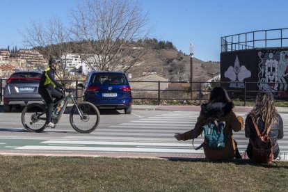 El vehicle es trobava a l'aparcament de les instal·lacions esportives de Los Pajaritos.