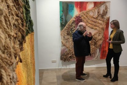 Josep Royo i Noemí Llauradó en la inauguració de l'exposició.