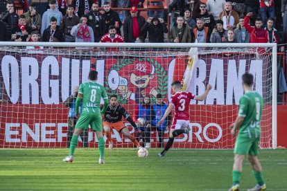 Javi Bonilla és l'encarregat oficial de xutar els penals del Nàstic i el diumenge no va fallar.