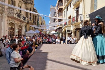 Una edición pasada de la Feria Modernista del Penedès, que celebrará su X edición el 14 y 15 de abril.