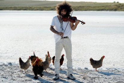 Imagen promocional del violinista libanès, Ara Malikian.