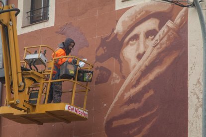 Imatge del mural artístic dedicat a les Brigades Internacionals a l'Espluga de Francolí.