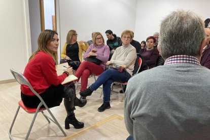 Asamblea del pasado viernes en el barrio de Mas Iglesias.