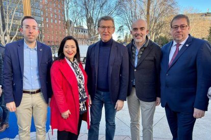 Els candidats a l'alcaldia a les capitals de província catalanes, amb Alberto Núñez Feijoó.