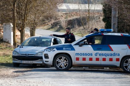 Un dels controls policials que els Mossos d'Esquadra han establert al llarg del cap de setmana per controlar la rave de Sarral.