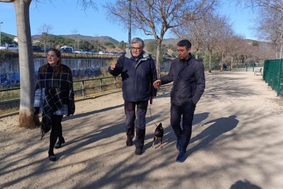 El Ayuntamiento de El Vendrell habilita dos nuevos espacios de recreo para perros