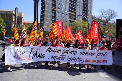 Cabecera de la manifestación con motivo del 1 de Mayo en Tarragona.