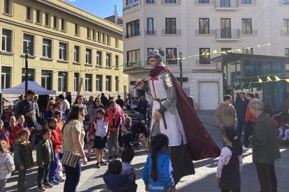 La plaza Corsini se llenará de actividades familiares este sábado como actos previos en Sant Jordi.