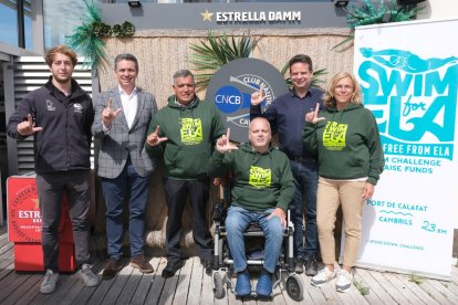 Imatge de la presentació de la 2a Travessa Swim for ELA Calafat –Cambrils.