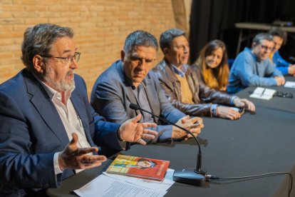 La presentación del libro en el Centre Cultural Antic Ajuntament de Tarragona.