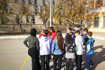 Una de les activitats del prorama 'Hola Jove!' en un institut de Reus.