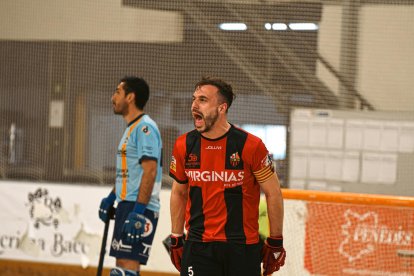 Joan Salvat renova per quatre temporades més amb el Reus Deportiu