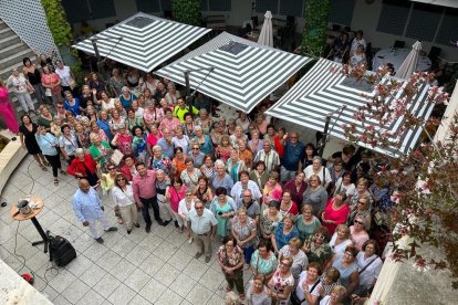 Imatge de la festa final de les activitats esportives per a la gent gran que ha tingut lloc a Cambrils.