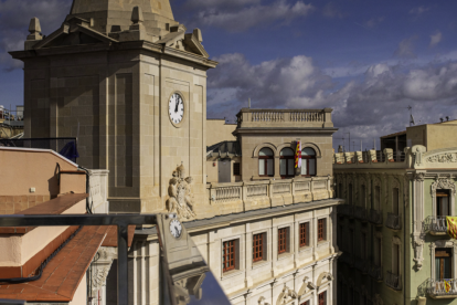 Imagen de archivo de la fachada del Ayuntamiento de Reus.