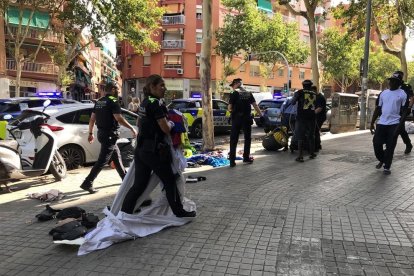 El dispositiu policial desplegat aquest matí a Badalona.