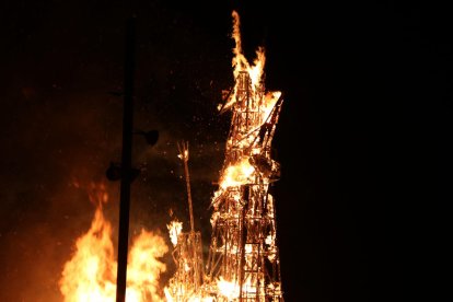 Detalle de la Quemadura del Demonio de Badalona de 2023 que causó 40 heridos.