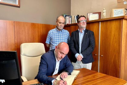 Carlos Prieto en el Ayuntamiento de eTortosa.