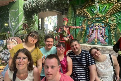 Imatge d'un dels grups de Down Tarragona durant les vacances a la Comunitat Valenciana.