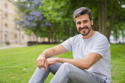 Chema González col·labora amb la Fundació Pasqual Maragall.