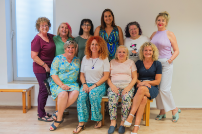 Las actrices de la compañía Se'ns va l'olla, en un ensayo este martes en Vila-seca.