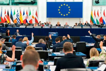 Votación del pleno del Parlamento Europeo en Estrasburgo.