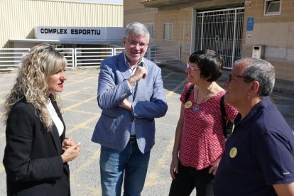 Pau Ricomà minuts abans d'atendre als mitjans de comunicació locals.