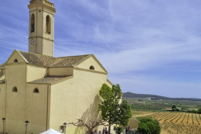 El mercado se hace en el patio del Castell de Rodonyà y en los alrededores.