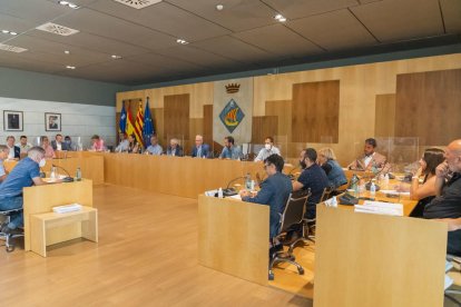 Imatge d'arxiu d'una sessió plenària municipal de Salou.