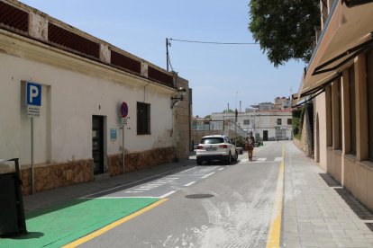 El carrer Joan Roig i Piera de Cubelles.