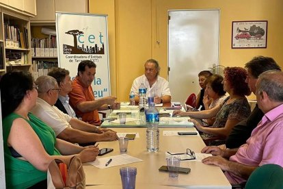 La junta de la Coordinadora d'Entitats de Tarragona va celebrar una reunió ahir per abordar diverses problemàtiques.