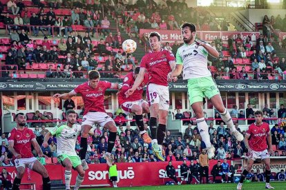 Unai Dufur, el primer central que va fitxar el Nàstic, amb l'Osasuna Promesas aquesta temporada.