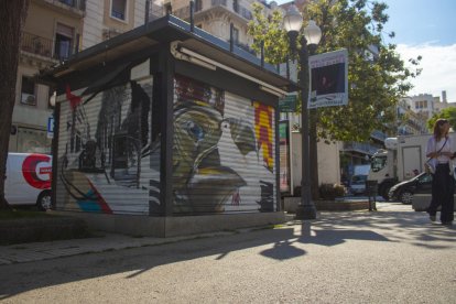 Un dels quioscos es troba a la Rambla del President Companys i els altres estan als números 39, 40 i 102 de la Rambla Nova.