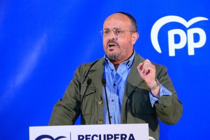 Alejandro Fernández responsabilitza Pedro Sánchez del «front contra el PP i contra Espanya»