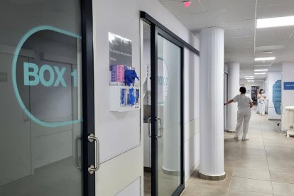 Nous boxs de l'àrea d'Urgències ampliada de l'Hospital de Tortosa Verge de la Cinta (HTVC).