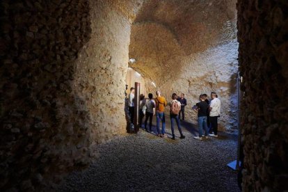 Els visitants es decanten pels tours on s'explica la història de Tàrraco i el patrimoni romà.