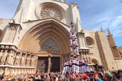 El 3 de 9 amb folre de la Jove de Tarragona ahir al Pla de la Seu.