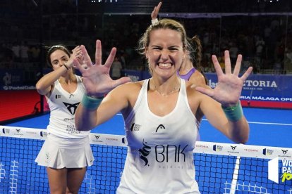 Ariana Sánchez y Paula Josemaría, campeonas de Málaga Open